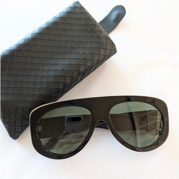 Bottega Veneta BV1362S 006 Pilot Black Sunglasses, size 58-17mm - Picture 1 of 7